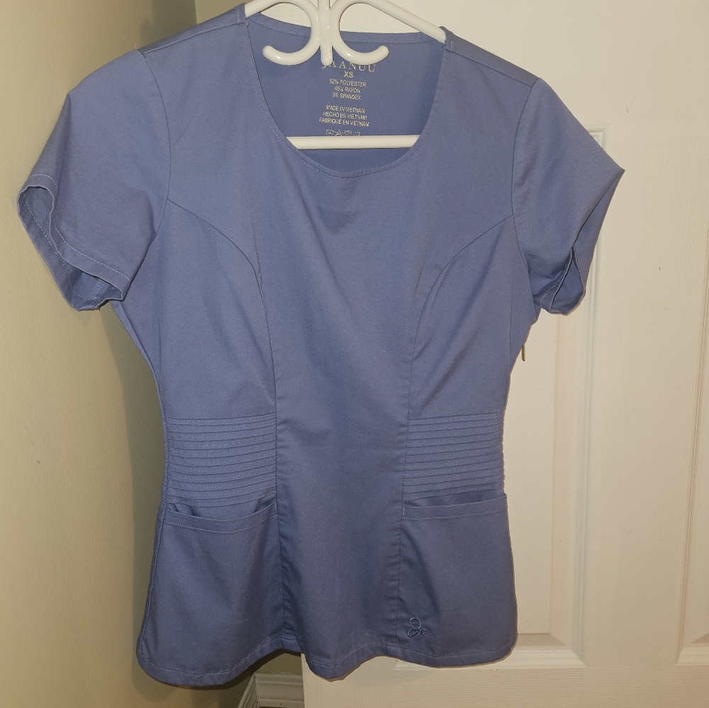 Jaanuu Size XS Gold Collection Scrubs